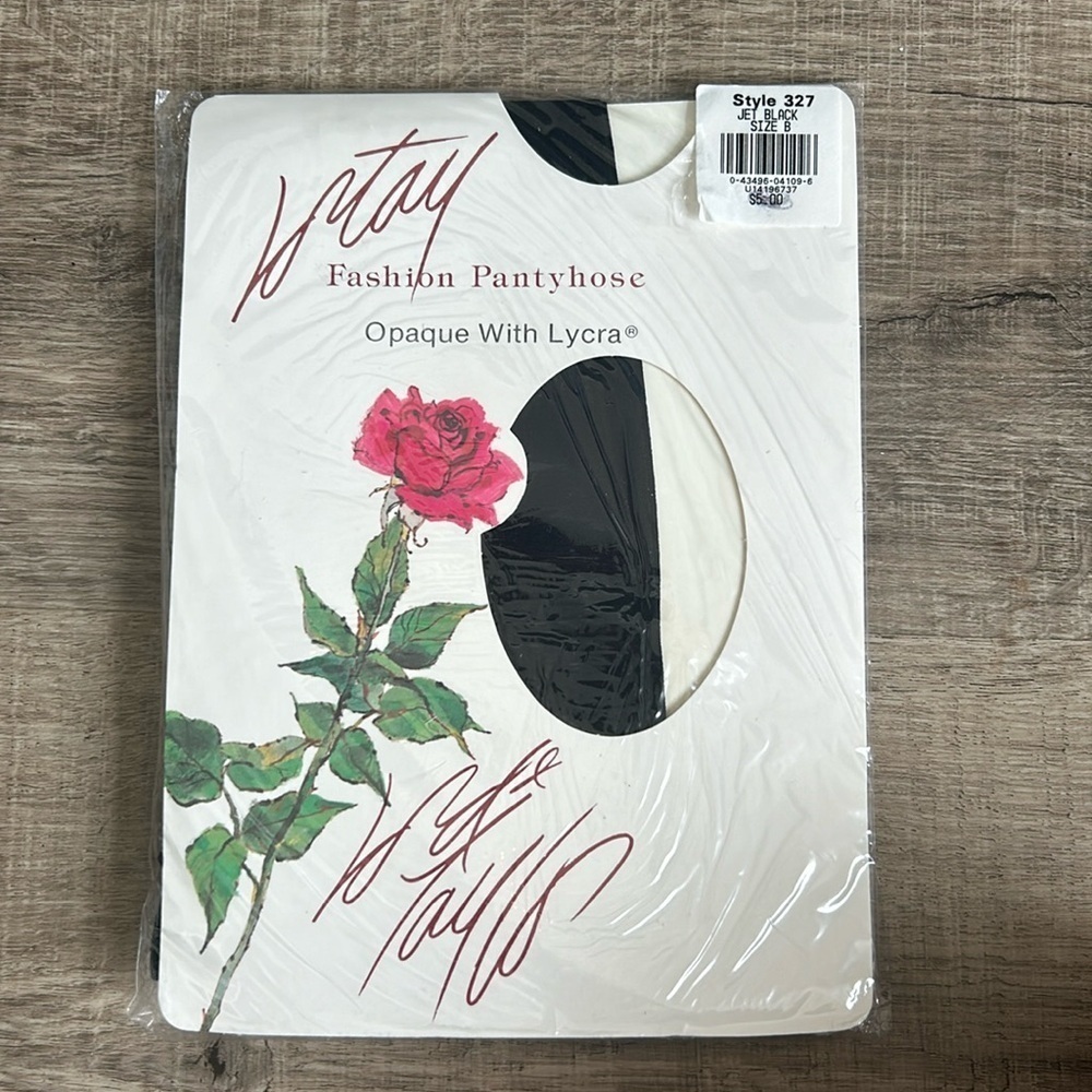 NWT, Lord and Taylor vintage pantyhose